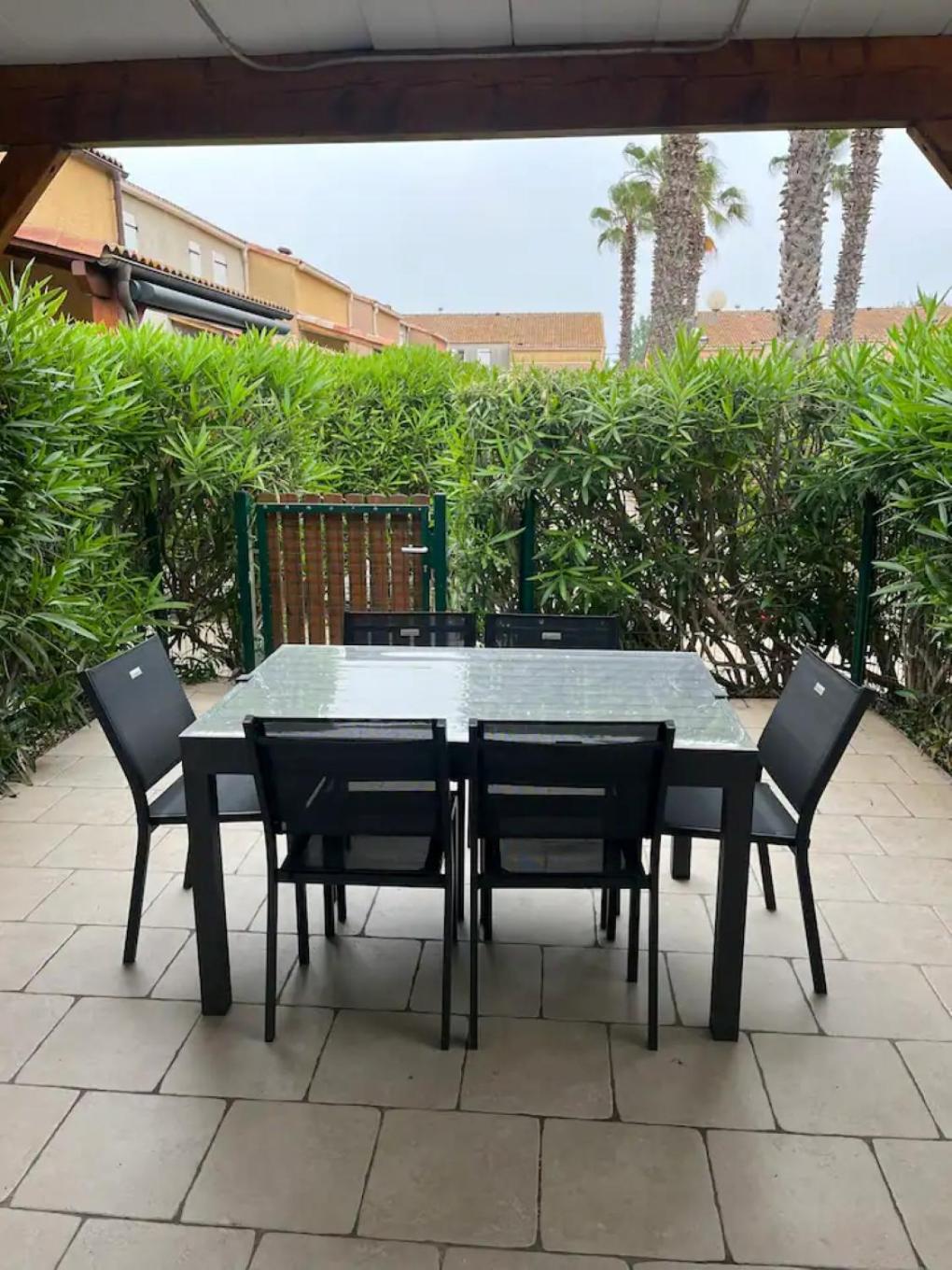 Holiday home Maisonnette Le Grand Bleu *